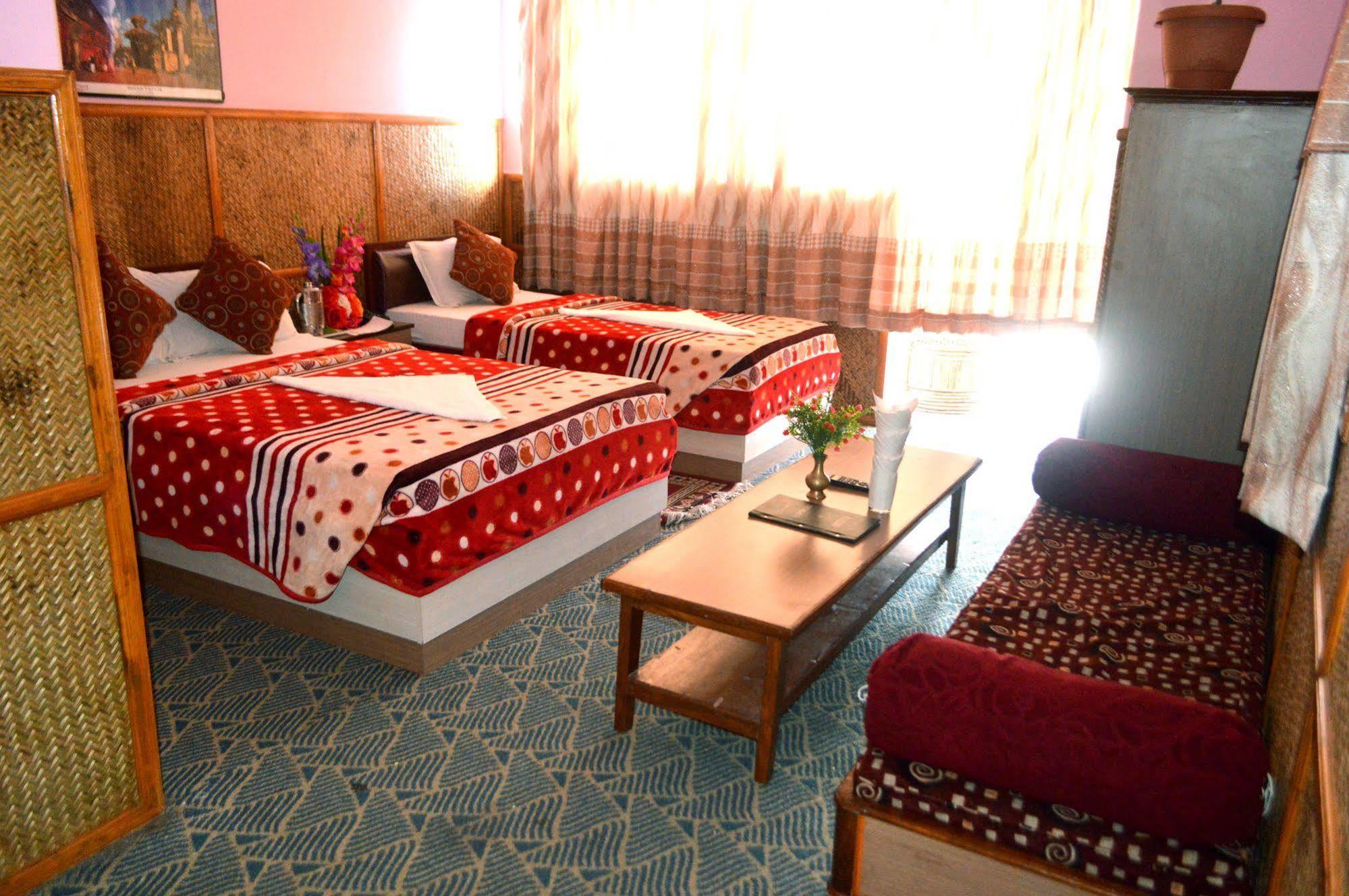 Pokhara Deep Sagar Hotel Экстерьер фото