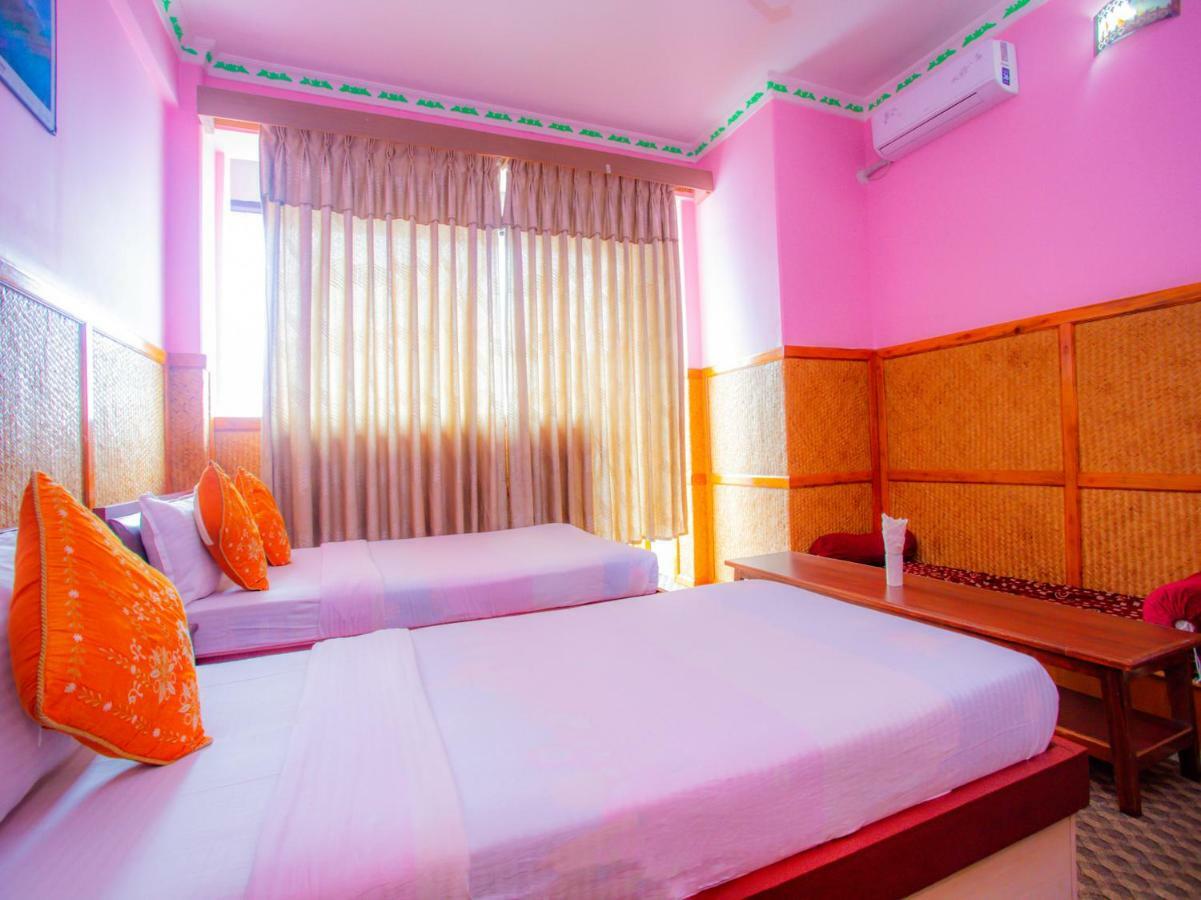 Pokhara Deep Sagar Hotel Экстерьер фото